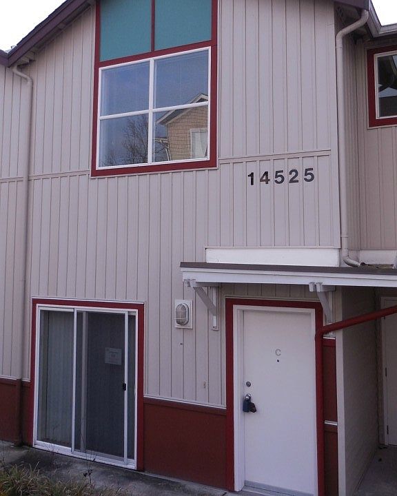 1st image of 14525 1st Ln NE Unit C1-c