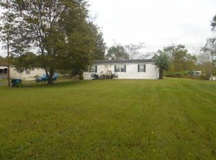 957 Yellow Water Rd, Jacksonville, FL 32234