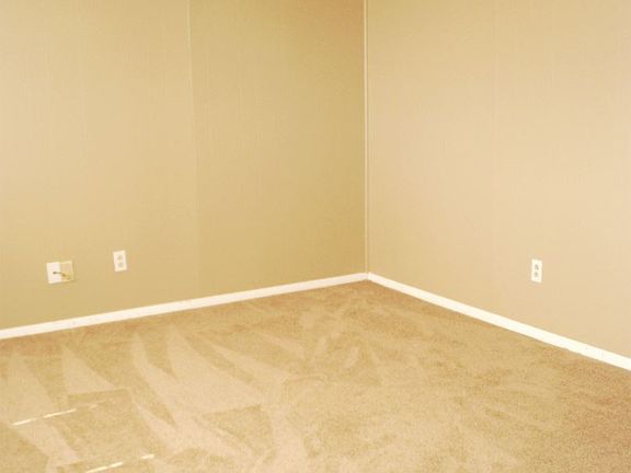 3rd image of 1221 W Parkway Ave APT 7