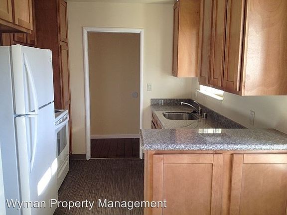 2nd image of 2532 Macmillan St