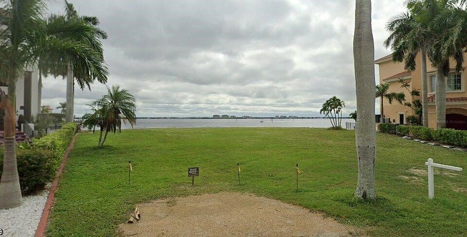 1st image of 362 Bayshore Dr