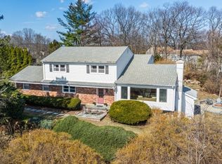33 Lincoln Rd, Kinnelon, NJ 07405