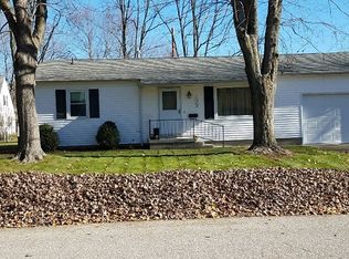 1506 N Truman St, Robinson, IL 62454