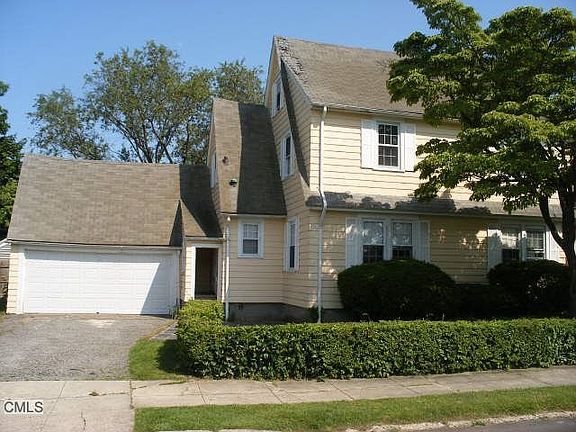2nd image of 390 Lake Ave
