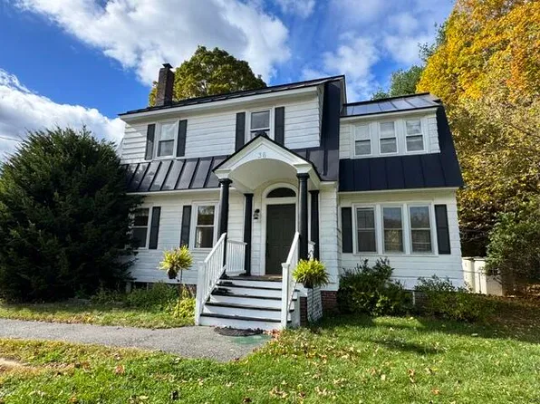 36 Fairfield Street, Oakland, ME 04963
