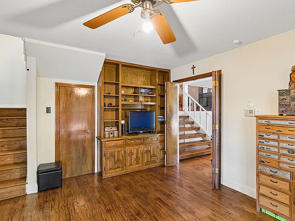 3rd image of 6502 Riverview Ln
