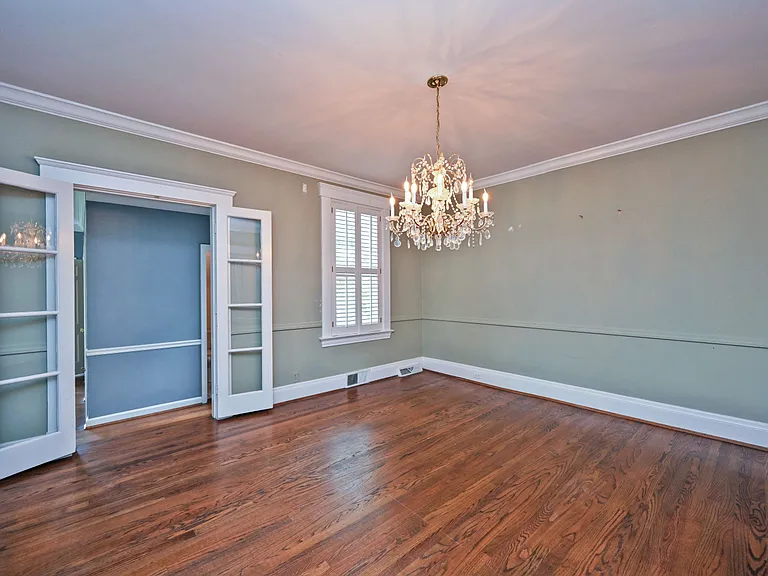 6900 Drake Rd — Photo 11
