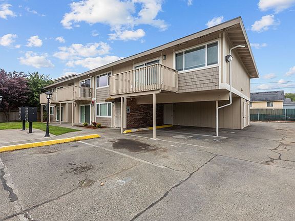 3rd image of 7611 Pacific Ave #C3