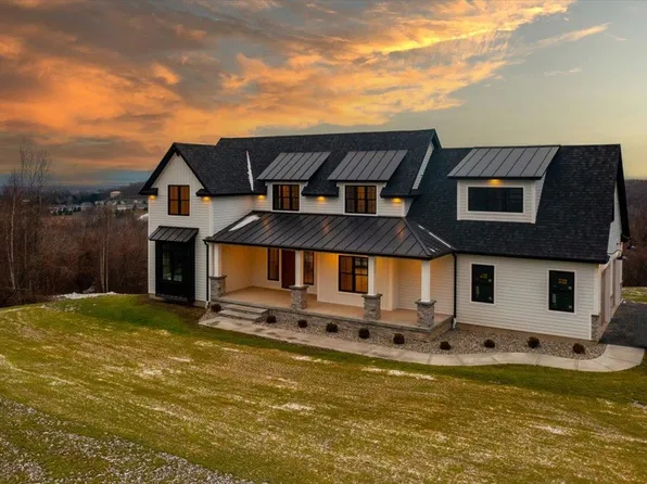 326 Bluff Lane, St. Albans Town, VT 05478