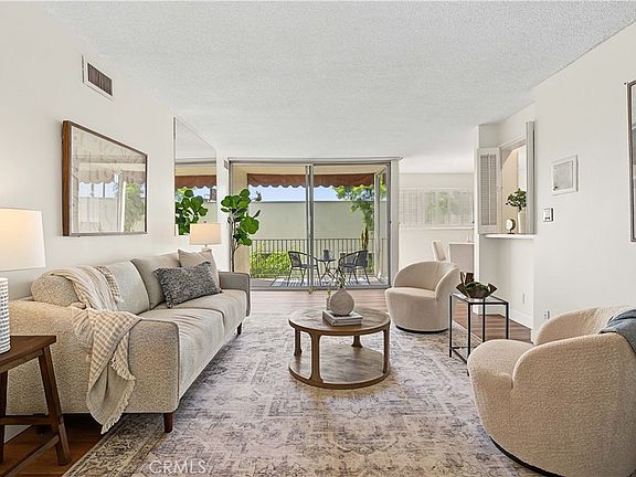 2nd image of 1539 N Laurel Ave APT 202