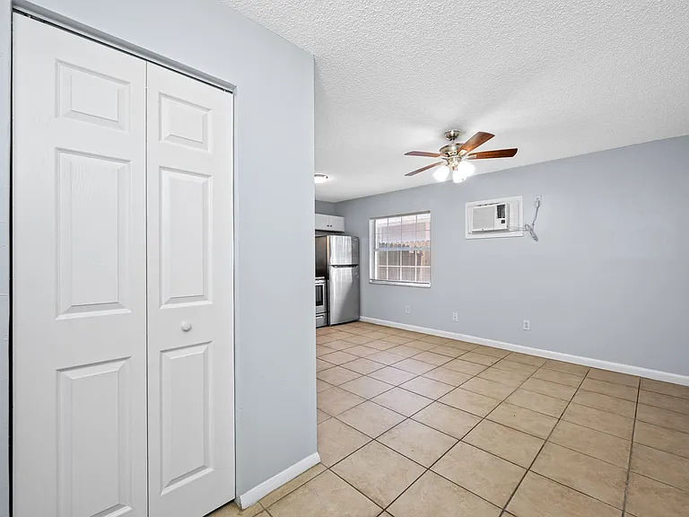 5113 N Nebraska Ave — Photo 23