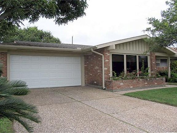 4th image of 7718 Beaudelaire Cir