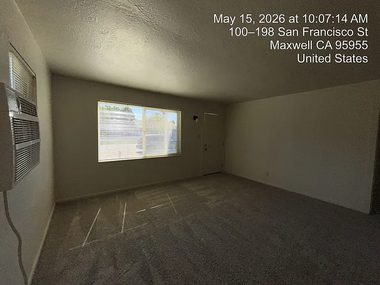 128 S San Francisco St — Photo 3