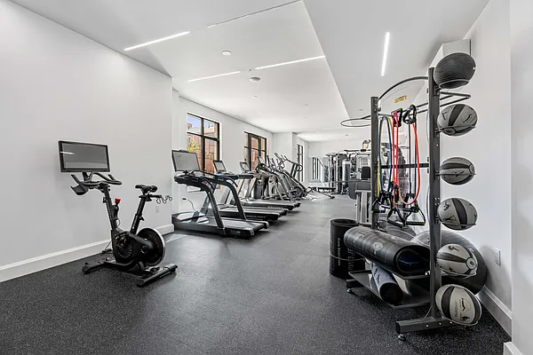 Rented by Joel Scharf, LREB | media 24