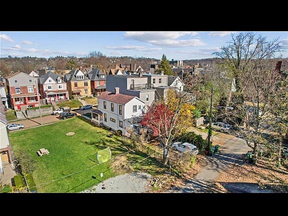 2nd image of 428 Rebecca Ave
