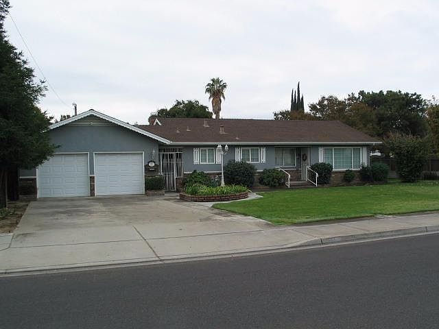2nd image of 100 Pedras Rd