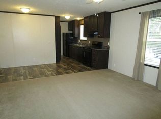 17415 Oak Grove St, Brownstown, MI 48174