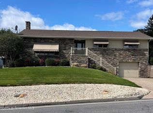 225 Main St, Archbald, PA 18447