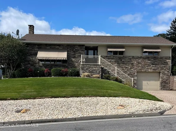 225 Main St, Archbald, PA 18447