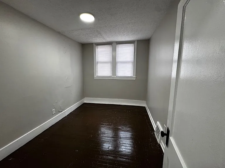 395 E 152 ST — Photo 26
