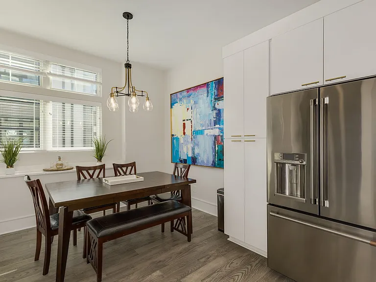 121 W Stone Ave #5 — Photo 4