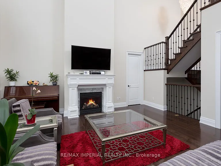 3568 Joan Dr — Photo 14