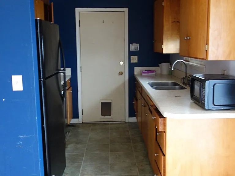 2722 S 125th Pl — Photo 9