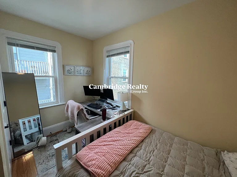 48-50 Lowell St #2T — Photo 27