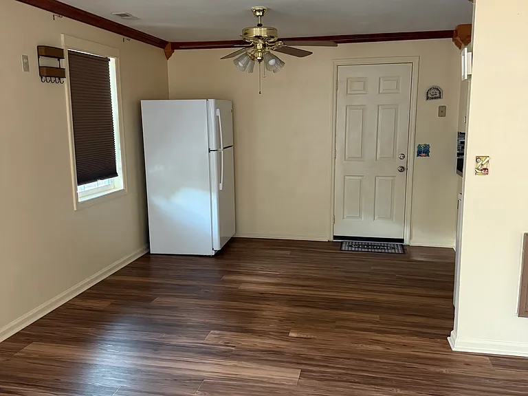 High Mountain Dr — Photo 3