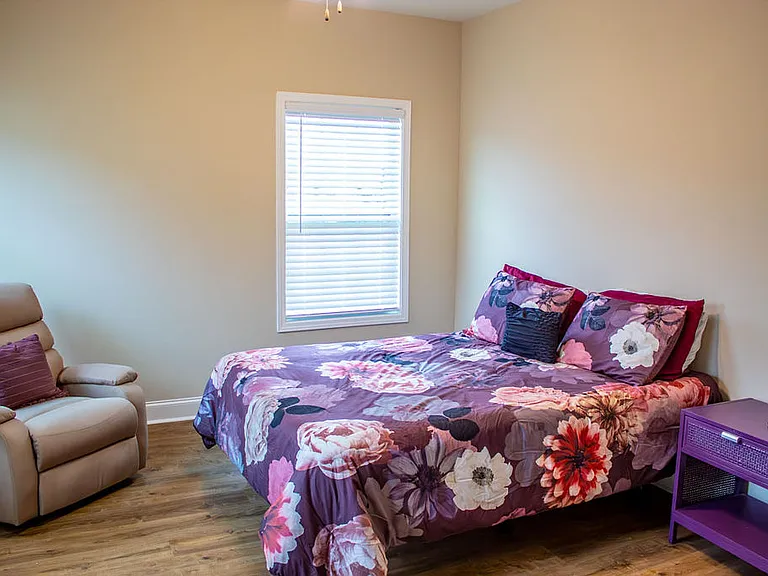 504 Nandina Ct — Photo 10