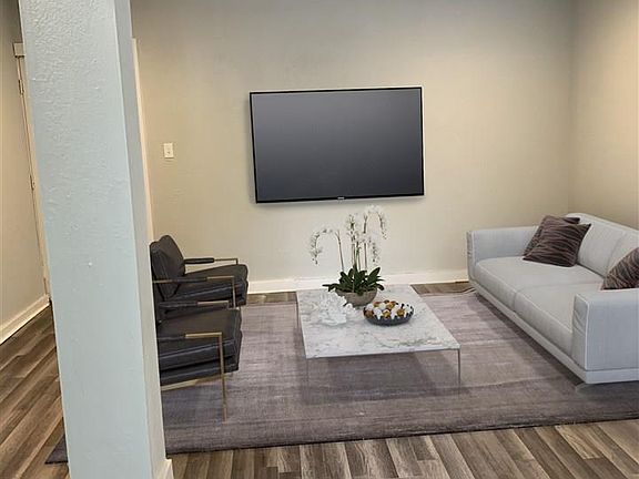 5th image of 1611 SE 39th Pl