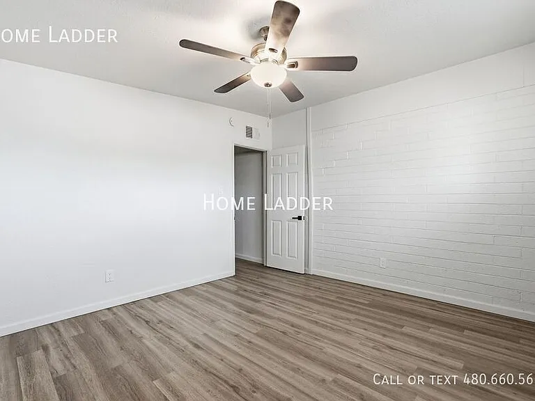 596 W Harding Ave — Photo 14