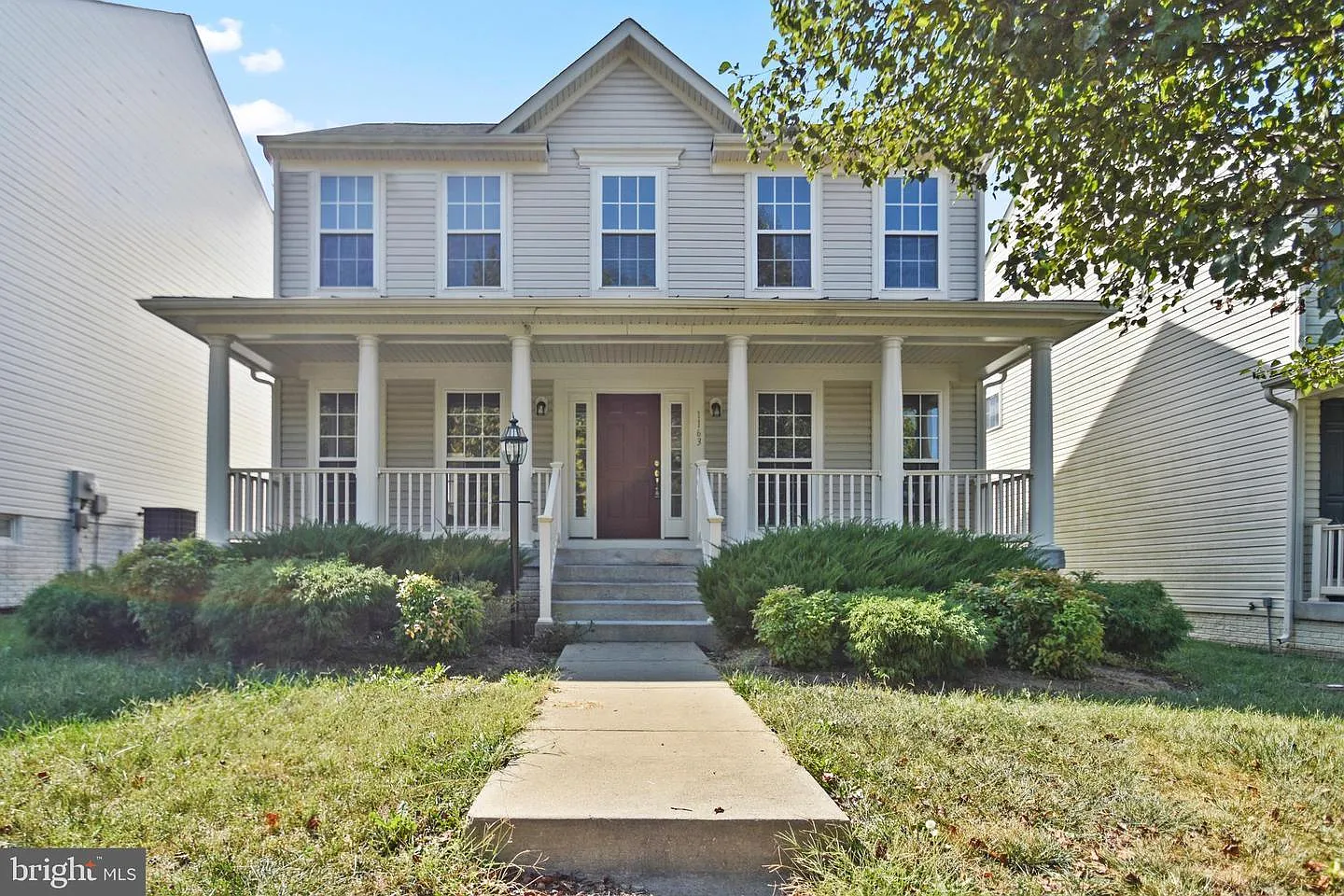4 bed, 3.5 bath, 2774 sqft, $2,600 — Photo 2