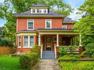 36 Wentworth Ave, Cambridge, ON N1S1G6