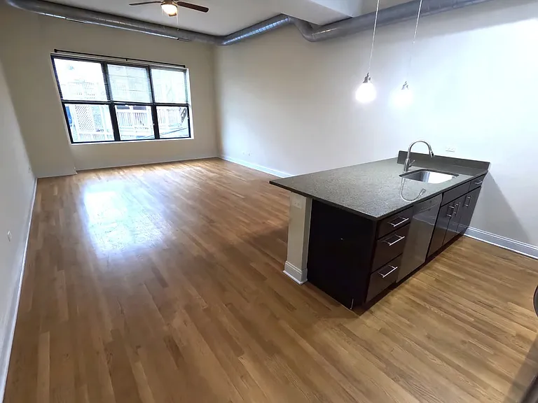 2764 N Milwaukee Ave — Photo 24