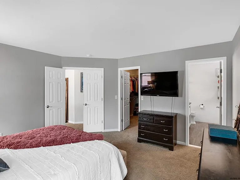 34 Thistle Dr — Photo 17
