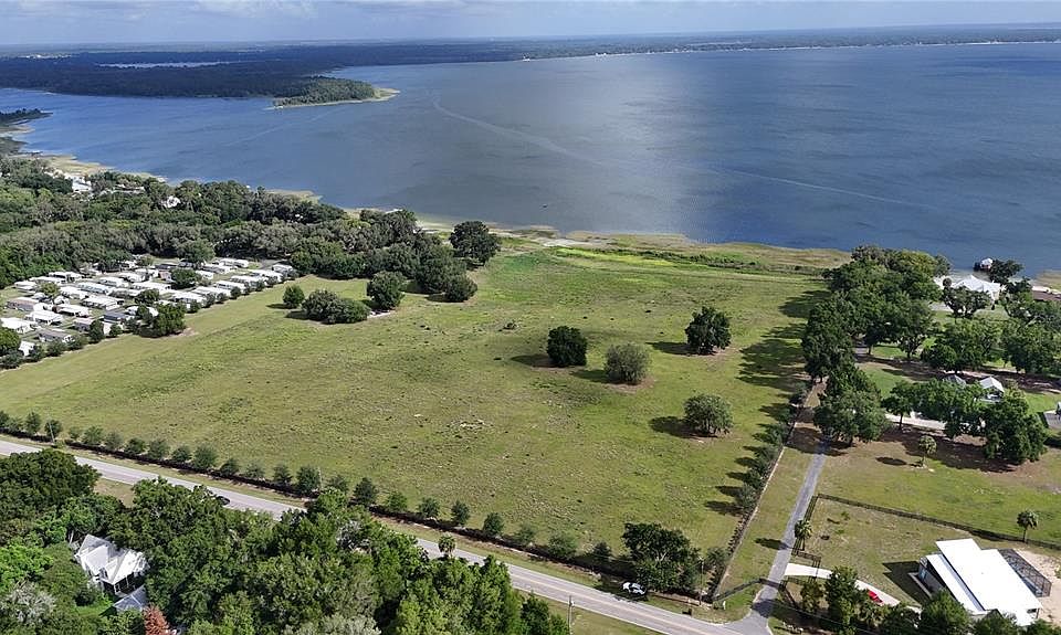 1st image of SE Sunset Harbor Rd Lot 1