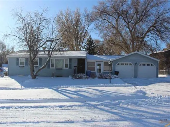 135 Oakland St, Rapid City, SD 57701