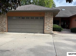 335 S Pennsylvania Ave, Mason City, IA 50401