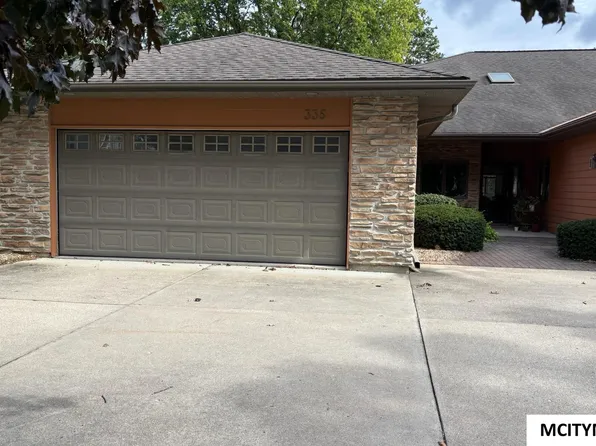 335 S Pennsylvania Ave, Mason City, IA 50401