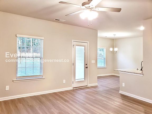 5th image of 1484 Arbor Place Dr