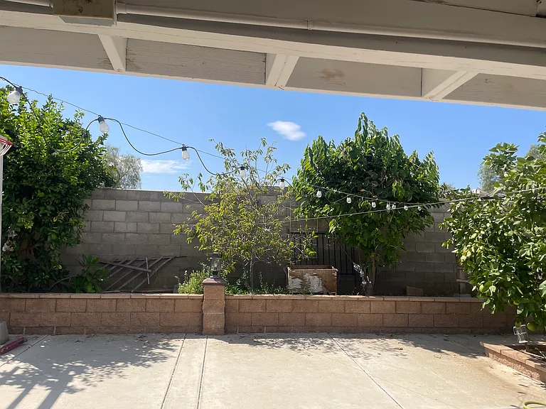 Buckeye St — Photo 20