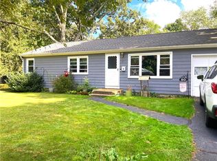 80 Landis Dr, Warwick, RI 02818