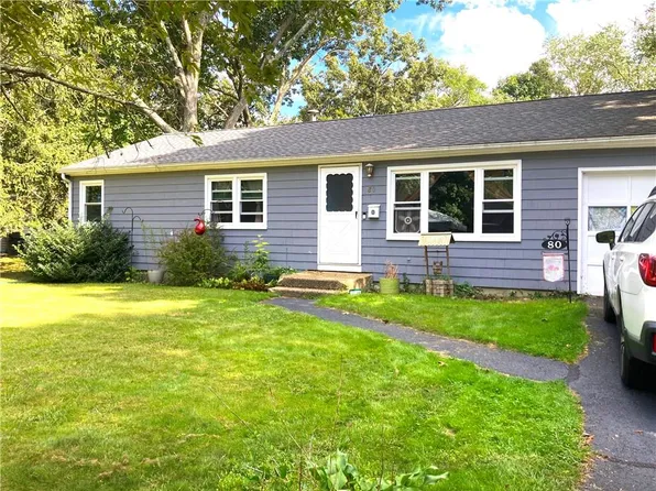 80 Landis Dr, Warwick, RI 02818