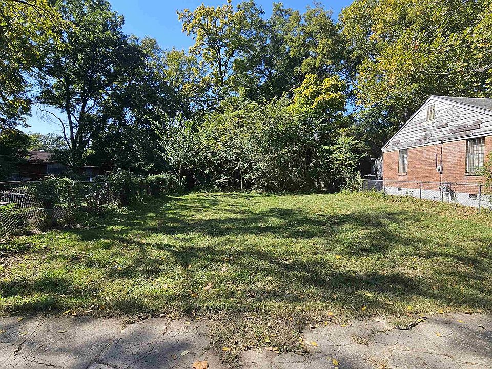 2nd image of 945 S McLean Blvd #25