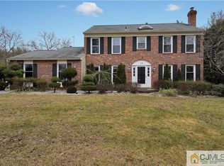 10 Tracey Dr, Lawrenceville, NJ