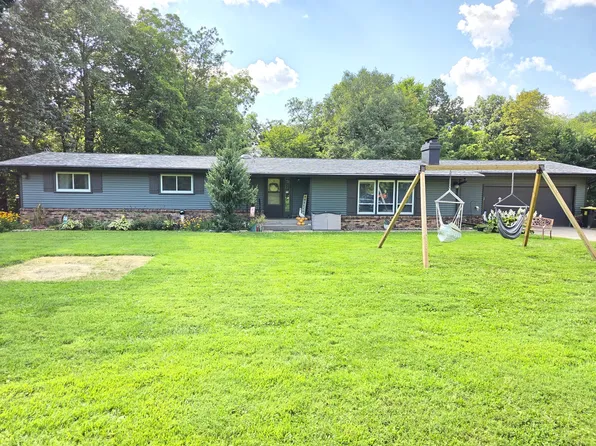 9910 207th St W, Illinois City, IL 61259