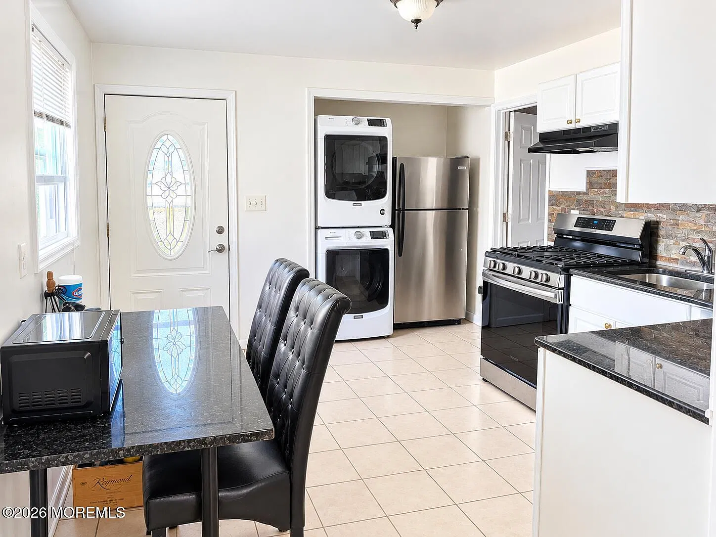 2 bed, $2,800 — Photo 3