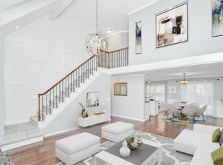 3034 Van Aken Blvd, Shaker Heights, OH 44120