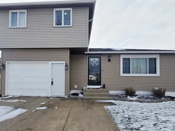 79 Autumnwood Dr, Cheektowaga, NY 14227